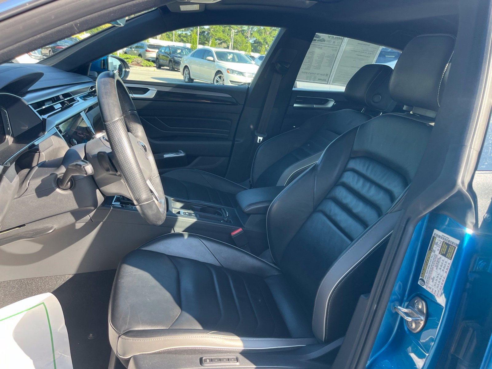 Used 2023 Volkswagen Arteon SEL Premium AWD/4WD image 30