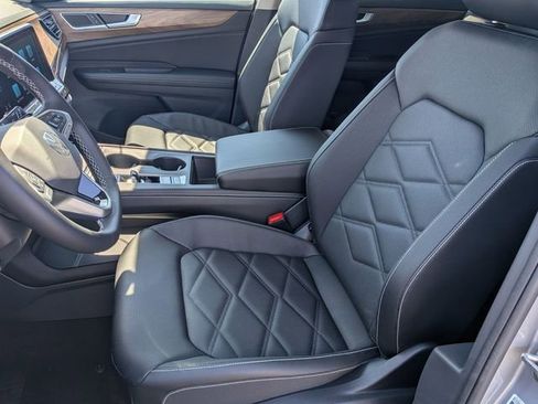 New 2026 Volkswagen Atlas SE image 25