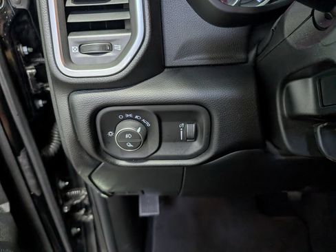 Used 2026 RAM 2500 Big Horn AWD/4WD image 19