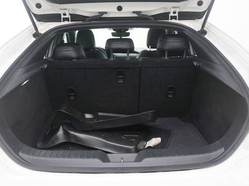 Used 2023 MAZDA MAZDA3 s image 17