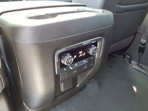 Used 2025 Chevrolet Tahoe Premier AWD/4WD image 24