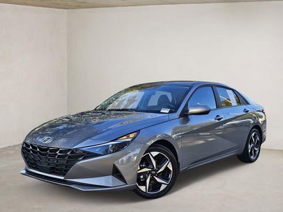 Certified 2023 Hyundai Elantra SEL w/ Convenience Package