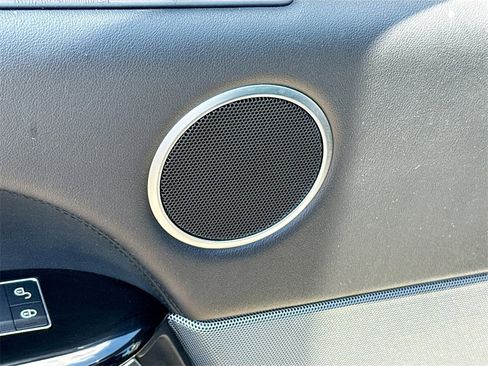 Used 2017 Land Rover Range Rover Sport HSE image 20