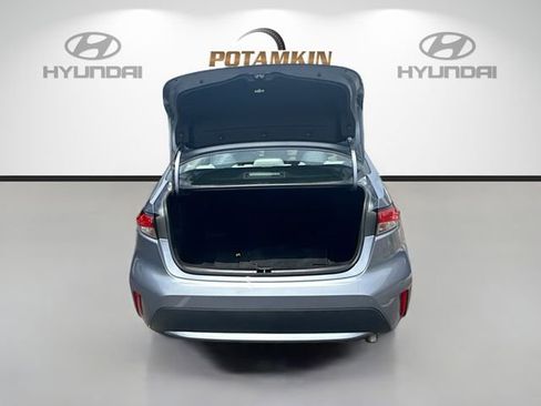 Used 2022 Toyota Corolla LE FWD image 24