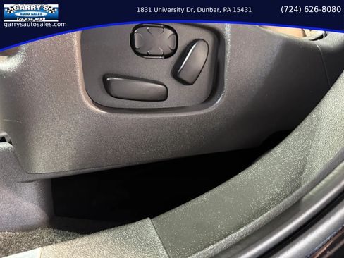 Used 2018 Lincoln MKT AWD image 17