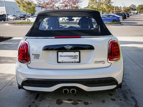 Used 2024 MINI Cooper S image 9