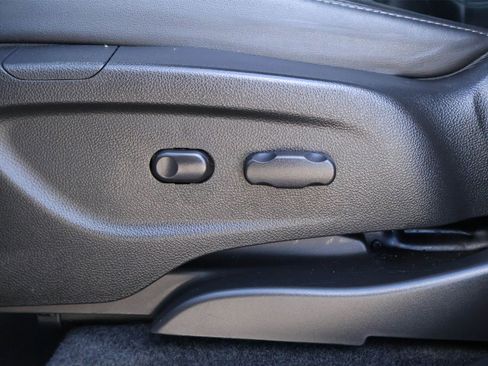 Used 2018 Buick Encore Preferred image 24