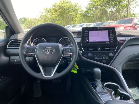 Used 2023 Toyota Camry LE FWD image 15
