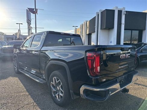Used 2024 GMC Sierra 1500 SLT w/ SLT Premium Plus Package image 9