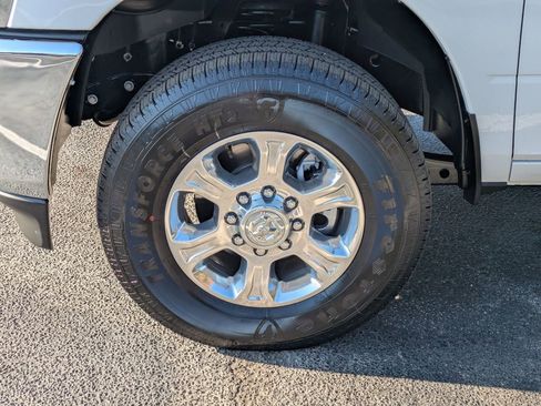 New 2026 RAM 2500 Big Horn AWD/4WD image 10