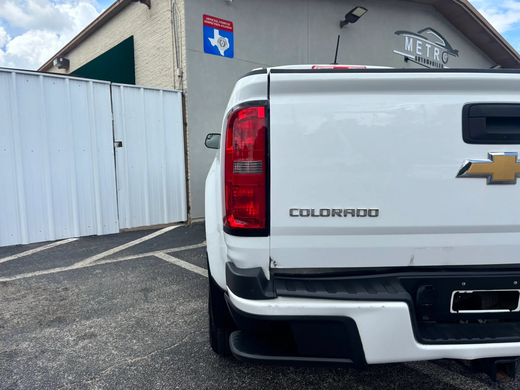 Used 2016 Chevrolet Colorado LT w/ LT Convenience Package RWD image 9