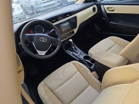 Used 2017 Toyota Corolla LE FWD image 12