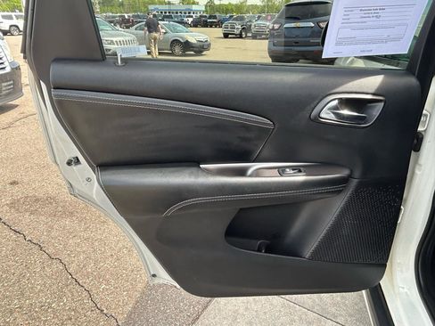 Used 2019 Dodge Journey Crossroad FWD image 14