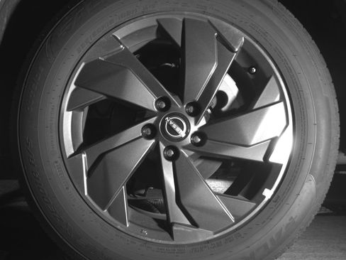 Used 2025 Nissan Rogue SV FWD image 14