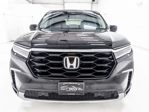 Used 2023 Honda Pilot EX-L image 10