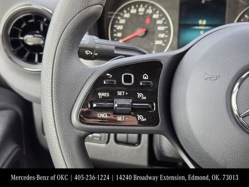 Used 2025 Mercedes-Benz Sprinter 2500 image 27