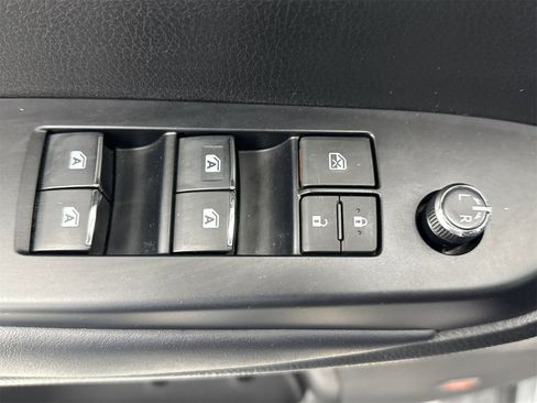 Used 2019 Toyota Highlander Limited Platinum image 18