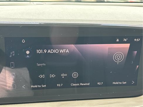 Certified 2024 Buick Encore GX Preferred FWD image 13