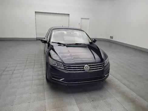 Used 2019 Volkswagen Passat 2.0T Wolfsburg image 14