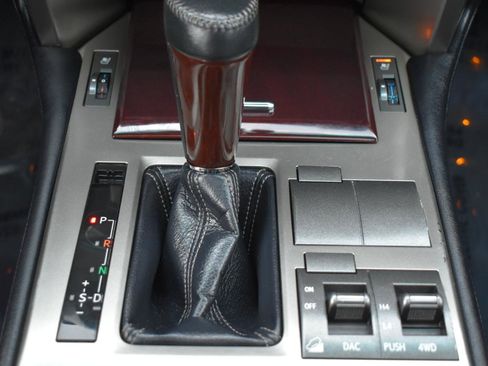 Used 2017 Lexus GX 460 Premium AWD/4WD image 23