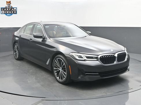 Certified 2023 BMW 540i w/ Premium Package RWD image 9