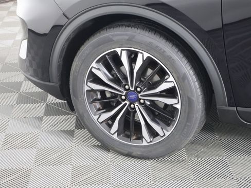 Used 2022 Ford Escape SE w/ SE Sport Appearance Package image 49