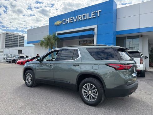 Used 2023 Chevrolet Traverse LT image 12