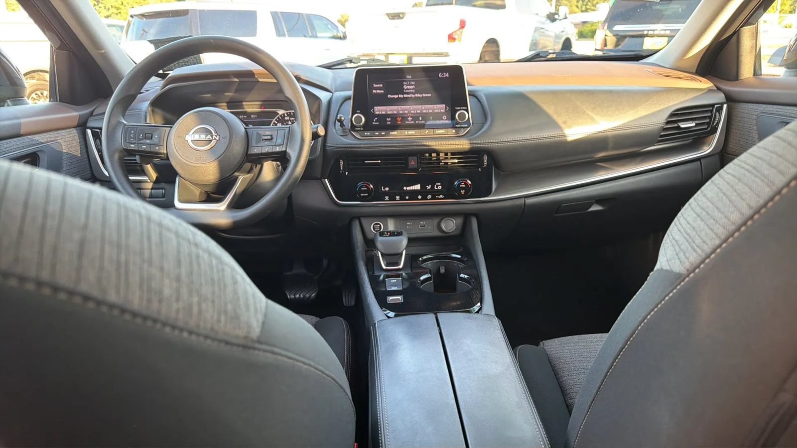 Used 2023 Nissan Rogue SV FWD image 25