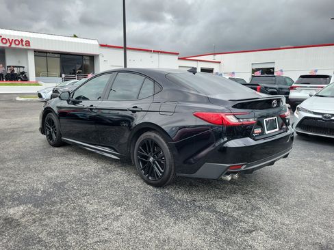 Used 2026 Toyota Camry SE FWD image 9