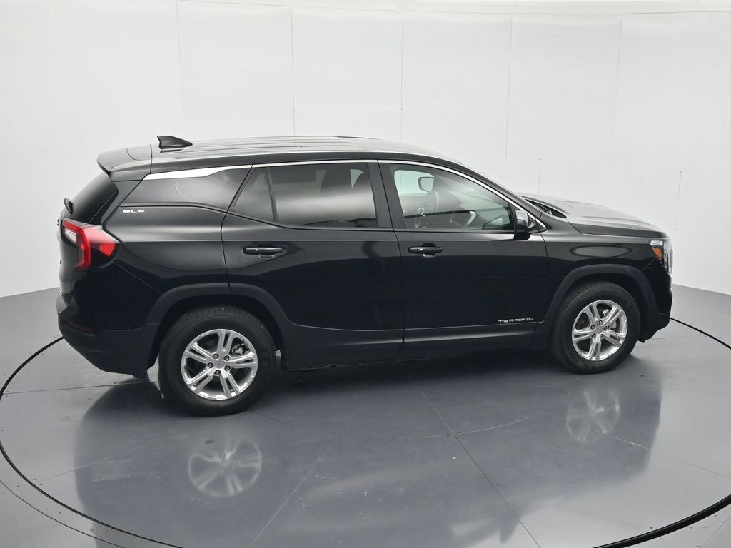 Certified 2024 GMC Terrain SLE AWD/4WD image 31