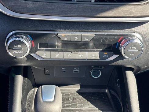 New 2025 Nissan Altima 2.5 SL image 19