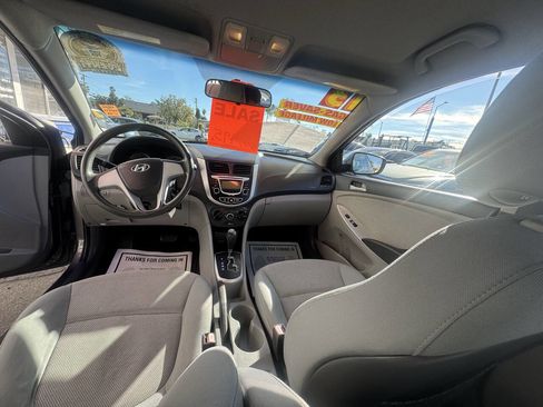 Used 2013 Hyundai Accent GLS image 17