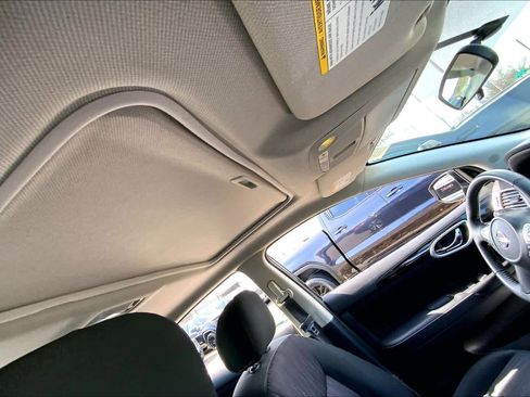 Used 2019 Nissan Sentra SV w/ Special Edition Package image 19