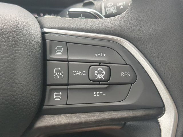 New 2027 Jeep Grand Cherokee Limited RWD image 29