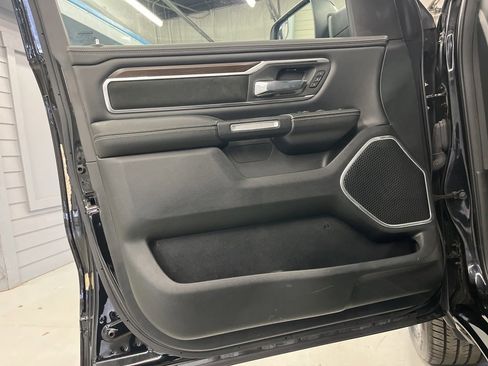 Used 2021 RAM 1500 Laramie image 9