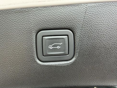 Used 2025 Chevrolet Blazer RS w/ Driver Confidence II Package AWD/4WD image 7