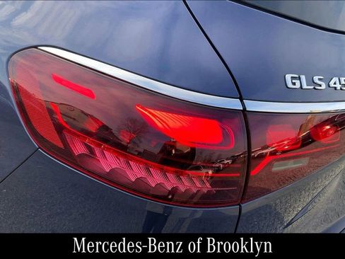 Used 2024 Mercedes-Benz GLS 450 4MATIC image 31
