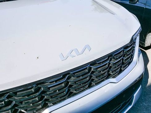 Certified 2024 Kia Sorento S w/ Panoramic Sunroof Package AWD/4WD image 4