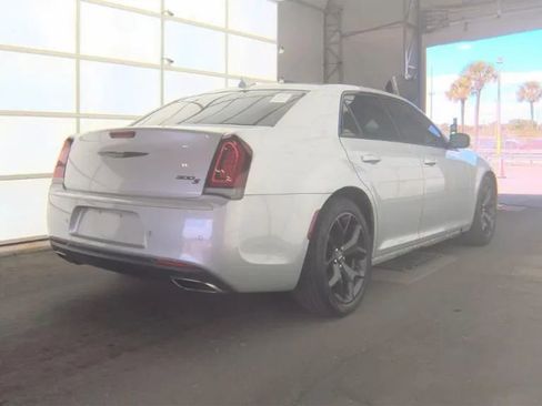 Used 2021 Chrysler 300 S image 4