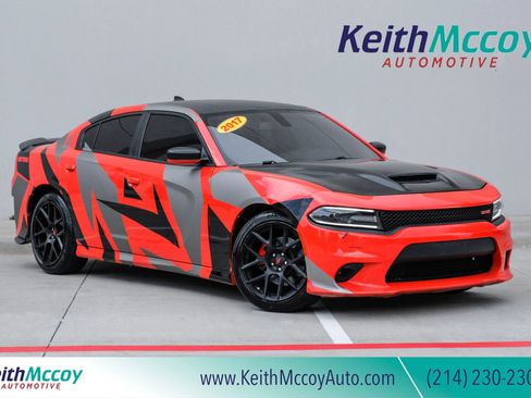 Used 2017 Dodge Charger R/T RWD image 1