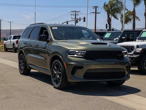 New 2026 Dodge Durango GT w/ Blacktop Package AWD/4WD image 2