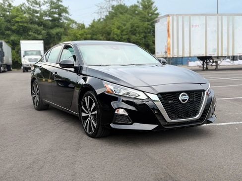 Used 2021 Nissan Altima 2.0 SR FWD image 7
