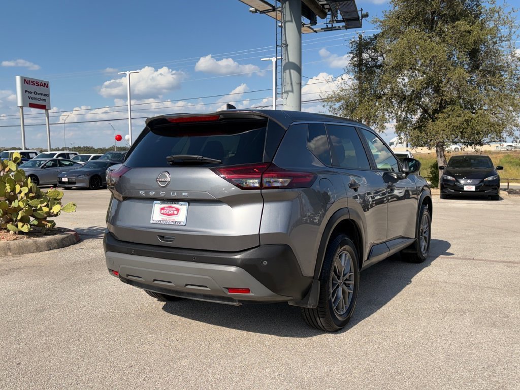 Used 2023 Nissan Rogue S FWD image 5