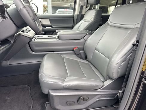 New 2026 Ford Expedition Active RWD image 22