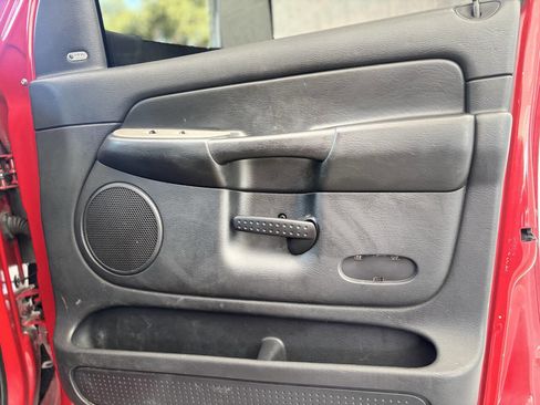 Used 2004 Dodge Ram 3500 Truck SLT w/ Sport Appearance Group image 10