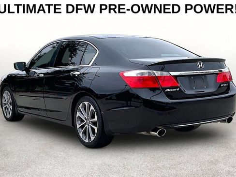 Used 2015 Honda Accord Sport image 2