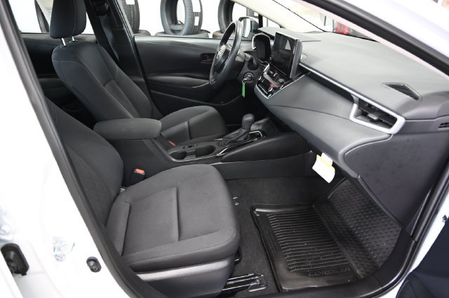 Used 2026 Toyota Corolla LE FWD image 11