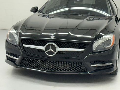 Used 2014 Mercedes-Benz SL 550 image 17