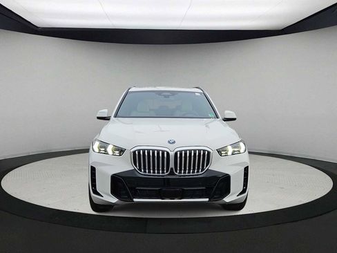 New 2026 BMW X5 xDrive50e w/ M Sport Package image 3