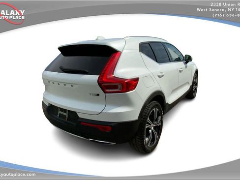 Used 2020 Volvo XC40 T5 Inscription image 5